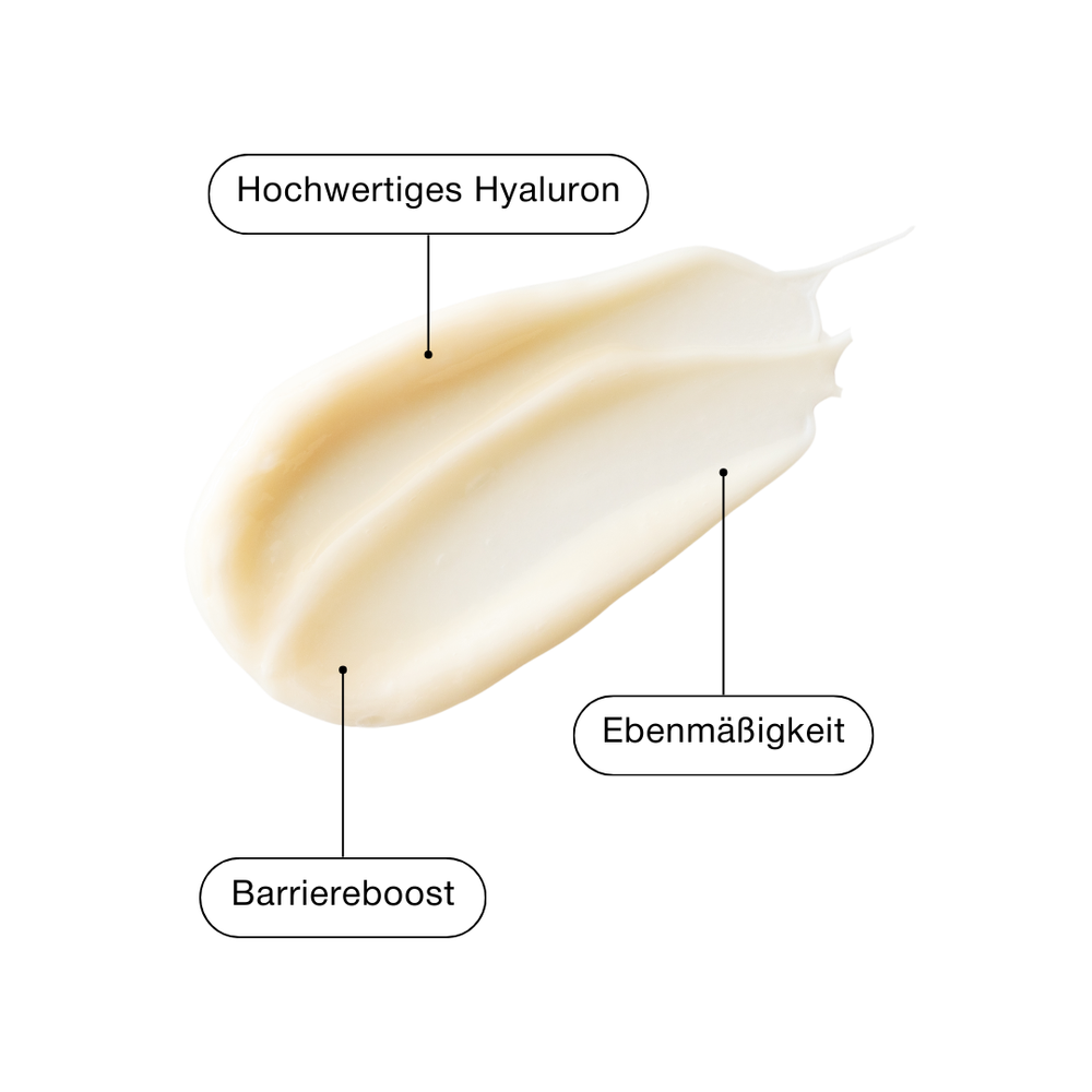 Cremige Textur mit hochwertigem Hyaluron, Barriereboost und Eigenschaften für Ebenmäßigkeit.