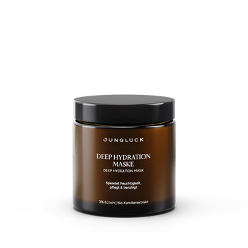 Braunglasflasche mit der Deep Hydration Maske. Beschriftung: "Spendet Feuchtigkeit, pflegt & beruhigt".