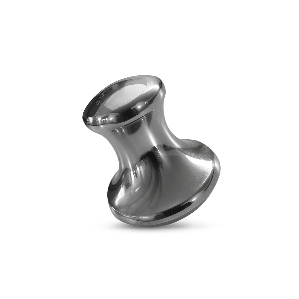 Runder Gua Sha aus rostfreiem Stahl, glänzende Oberfläche, ergonomische Form für die Augenpflege.