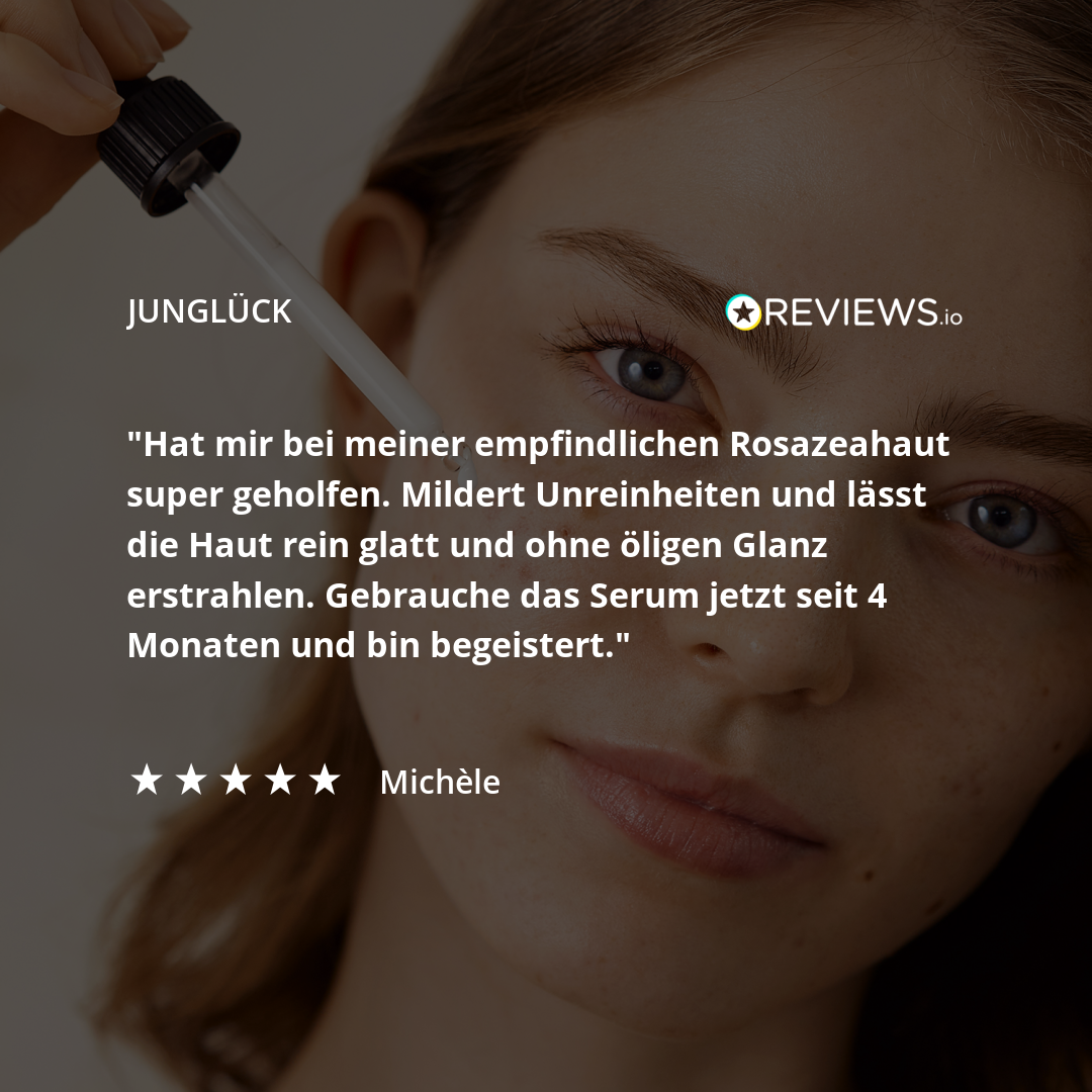 Kundenausschnitt von JUNGLÜCK mit positive Bewertung zu einem Serum. Die Textstelle beschreibt die Wirkung auf empfindliche